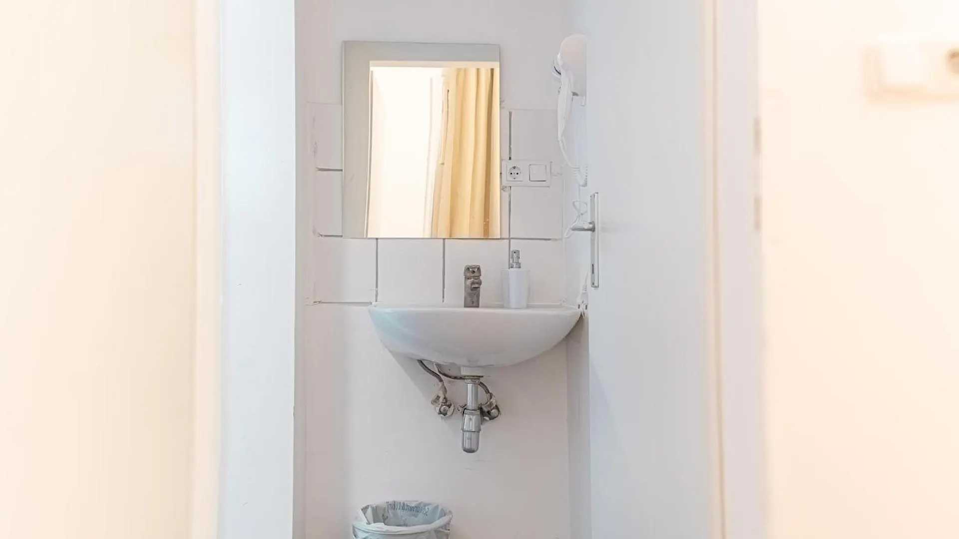Super Comfy 2Br Apt Historic Location In Vienna 0*,