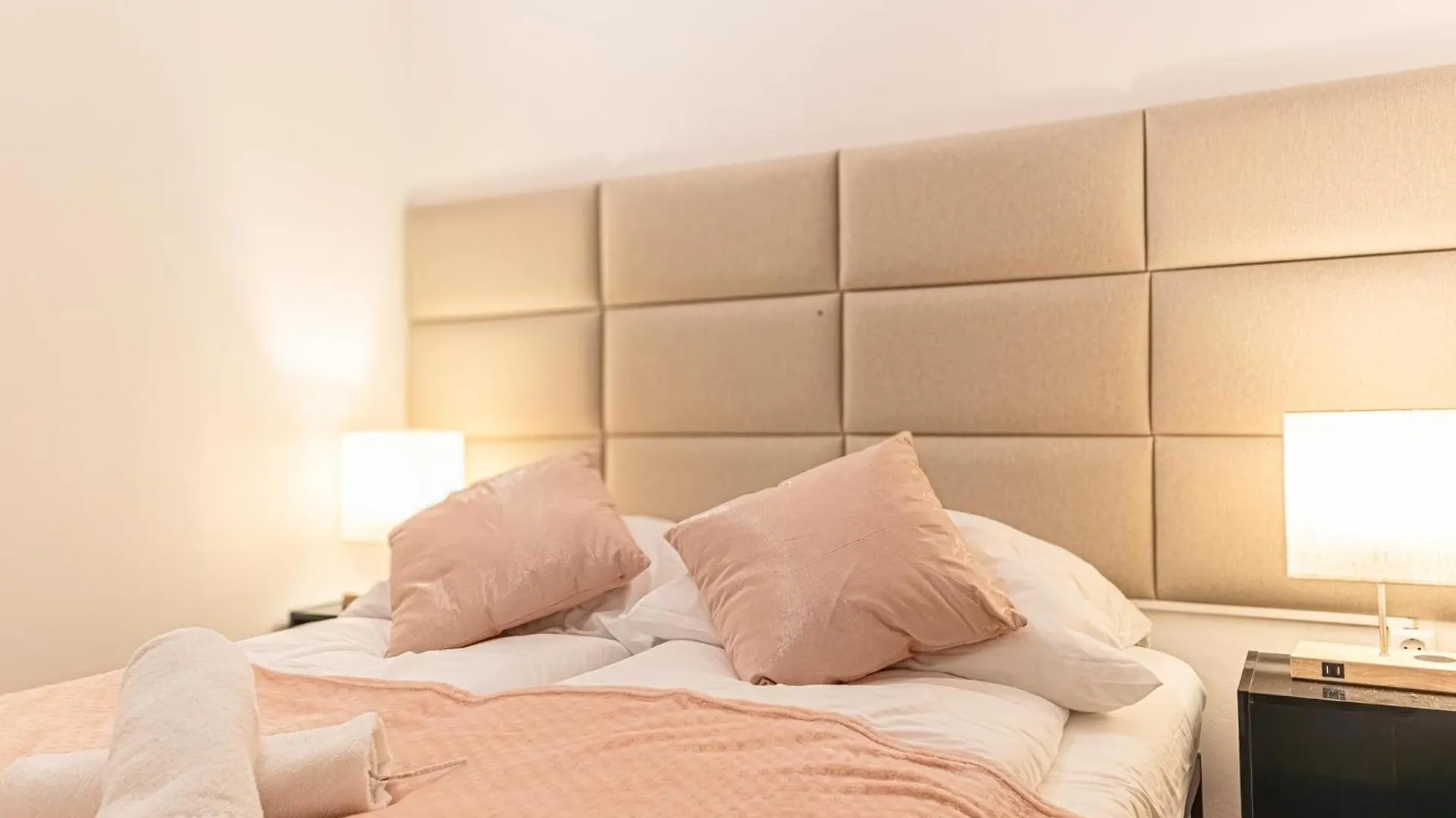 Super Comfy 2Br Apt Historic Location In Vienna